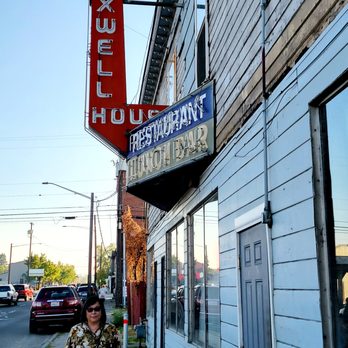 Maxwell House Restaurant - 20 yr memory lane trip. outside is still the same - Dive Bars Near Me - Spokane, Washington Maxwell House Restaurant - 20 yr memory lane trip. outside is still the same - Dive Bars Near Me - Spokane, Washington