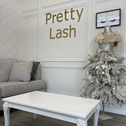 Pretty Lash Studio - Waiting area