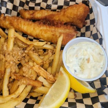 Lost Coast Brewery and Cafe - Fish and garlic fries - Pubs Near Me - Eureka, California
