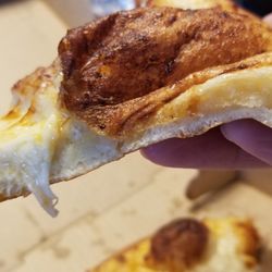 Cusimano's Pizzeria - Chicken Finger Pizza (missing Buffalo sauce on the chicken fingers) [Crust thickness view]
