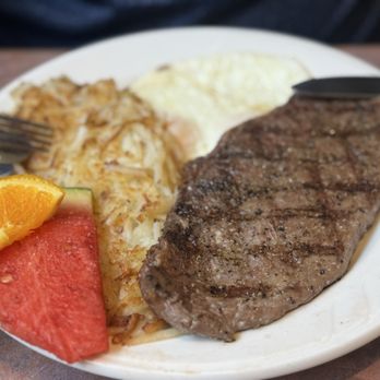 Ard Farkle's Grub and Grog - Steak and eggs - Comfort Food Near Me - Three Rivers, California