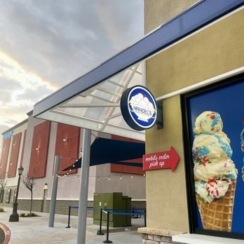 Handel's Homemade Ice Cream - Outside / front - Ice Cream & Frozen Yogurt Near Me - Glendora, California