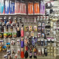 Island Beauty Supplies - Hair accessories.
