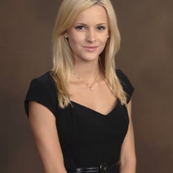 Nugent Appraisal Services - Accredited Gemologist Olivia Nugent. Olivia performs certified jewelry appraisals in the security and privacy of your home.