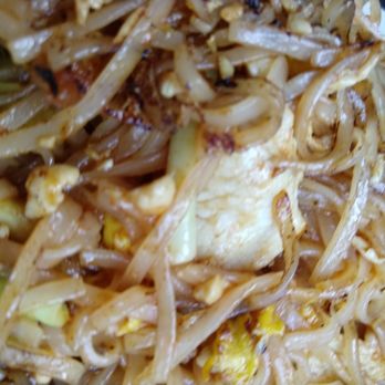 Thai Grille - Pad Thai with chicken - Thai Near Me - Westerville, Ohio