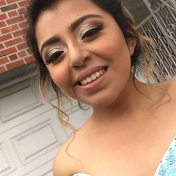 BeautyLyn - Love the glitter eyeshadow - Makeup Artists Near Me BeautyLyn - Love the glitter eyeshadow - Makeup Artists Near Me