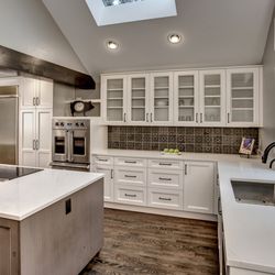 Nip Tuck Remodeling - Kitchen remodeling