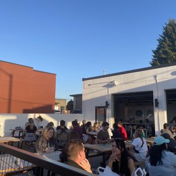 Project 9 Brewing - Outside seating - Breweries Near Me - Seattle, Washington Project 9 Brewing - Outside seating - Breweries Near Me - Seattle, Washington