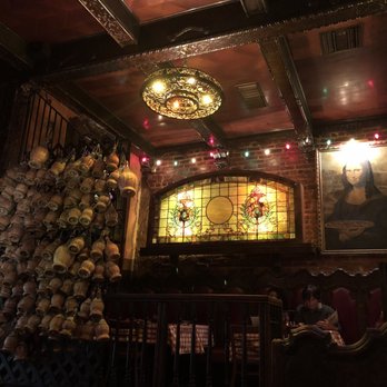 Miceli's Italian Restaurant - The pretty wall - Italian Near Me - Los Angeles, California Miceli's Italian Restaurant - The pretty wall - Italian Near Me - Los Angeles, California