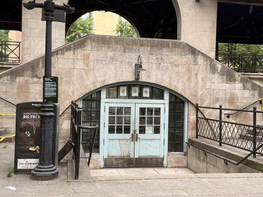 Columbus Park by null