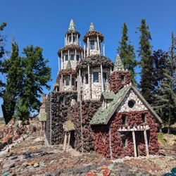 Petersen Rock Garden & Museum