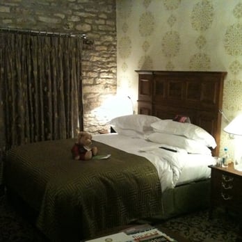 The Manor House Hotel - Inside on if the hotel rooms - Hotels Near Me - Chippenham, WIL