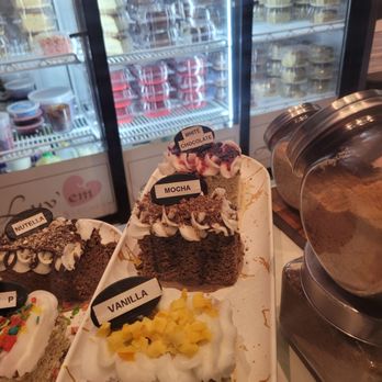 Luv’em Leches - Bakeries Near Me - Houston, Texas
