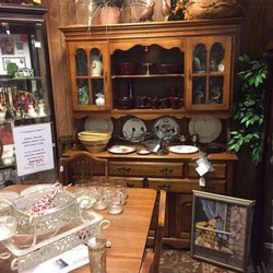 Gaston Pickers Antique Mall - 1950-1970 furniture