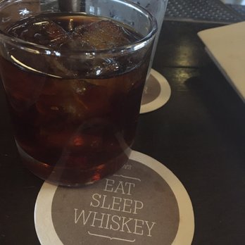 Longman & Eagle - Predictive text cocktail - Gastropubs Near Me - Chicago, Illinois