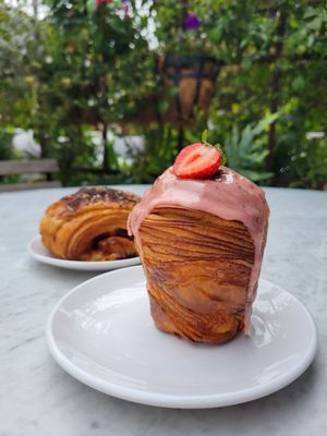 Helena Avenue Bakery by null