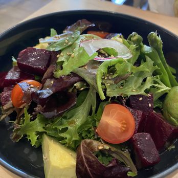 Yume Sushi Bar - Beet Salad - Sushi Bars Near Me - Studio City, California Yume Sushi Bar - Beet Salad - Sushi Bars Near Me - Studio City, California