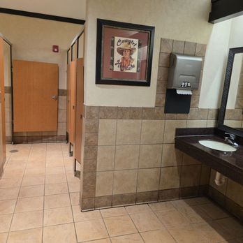 LongHorn Steakhouse - Ladies - Steakhouses Near Me - Warwick, Rhode Island LongHorn Steakhouse - Ladies - Steakhouses Near Me - Warwick, Rhode Island
