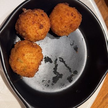 Outback Steakhouse - Steakhouse Mac and cheese bites - Steakhouses Near Me - San Antonio, Texas Outback Steakhouse - Steakhouse Mac and cheese bites - Steakhouses Near Me - San Antonio, Texas