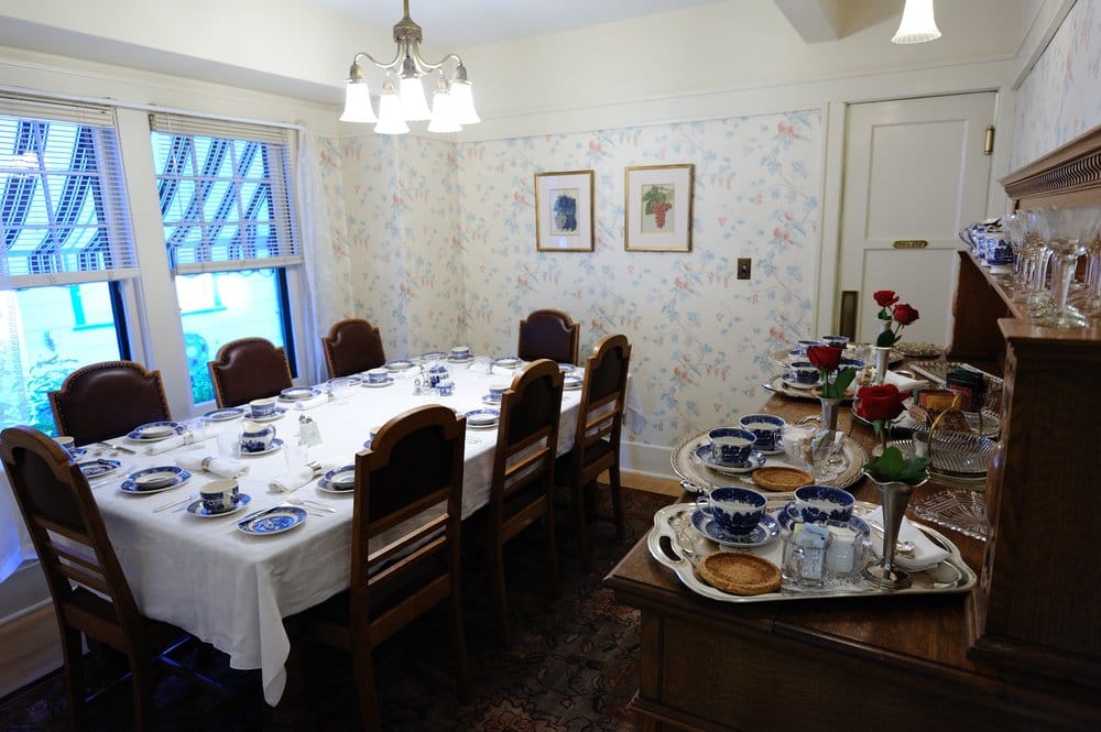 GARDEN WALL INN Updated August 2024 19 Photos & 24 Reviews 504