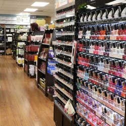 Nails R Us Beauty Supply
