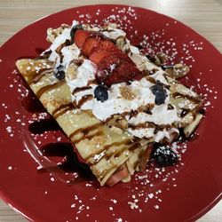 Devolli's - Fruit crepes half order