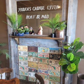 Tipacanoe Creamery - Ice Cream & Frozen Yogurt Near Me - Spring Hill, Florida