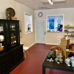 Root & Branch - Herbs, Tea, gifts