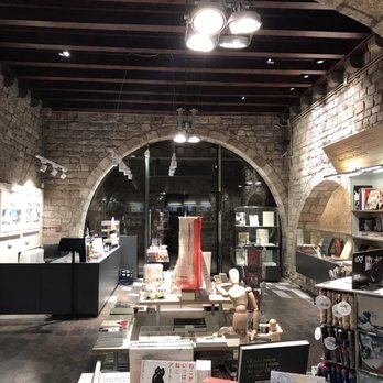 Museu Picasso - Gift shop - Museums Near Me - Barcelona, B