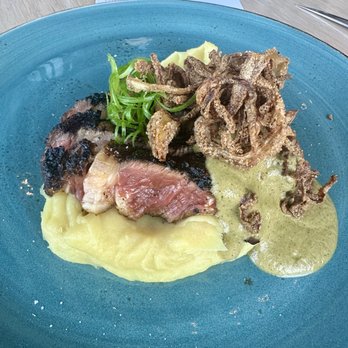 Owamni - Bison ribeye w/ sweet corn puree and pipian mole - New American Near Me - Minneapolis, Minnesota