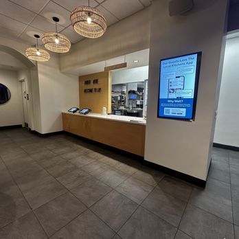 Local Kitchens - Pick up area - Burgers Near Me - San Bruno, California Local Kitchens - Pick up area - Burgers Near Me - San Bruno, California