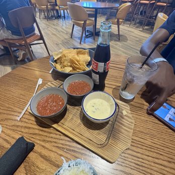 Azul Cantina - Chips, Salsa, Queso, Mexican Coke - Tex-Mex Near Me - Pigeon Forge, Tennessee