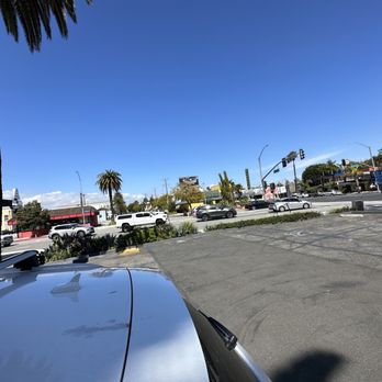 Kin Long Beach - Parking lot - Thai Near Me - Long Beach, California