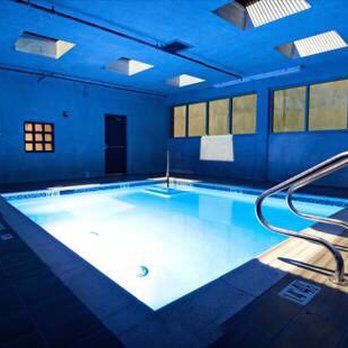 BLVD Hotel & Studios - Pool - Hotels Near Me - Studio City, California