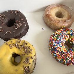 49th Parallel Coffee - Gluten friendly/vegan donuts