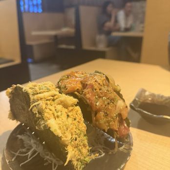 ITs IZAKAYA - Blue Crab Meat Sushi Taco, Mixed Poke Sushi Taco - Sushi Bars Near Me - Las Vegas, Nevada ITs IZAKAYA - Blue Crab Meat Sushi Taco, Mixed Poke Sushi Taco - Sushi Bars Near Me - Las Vegas, Nevada