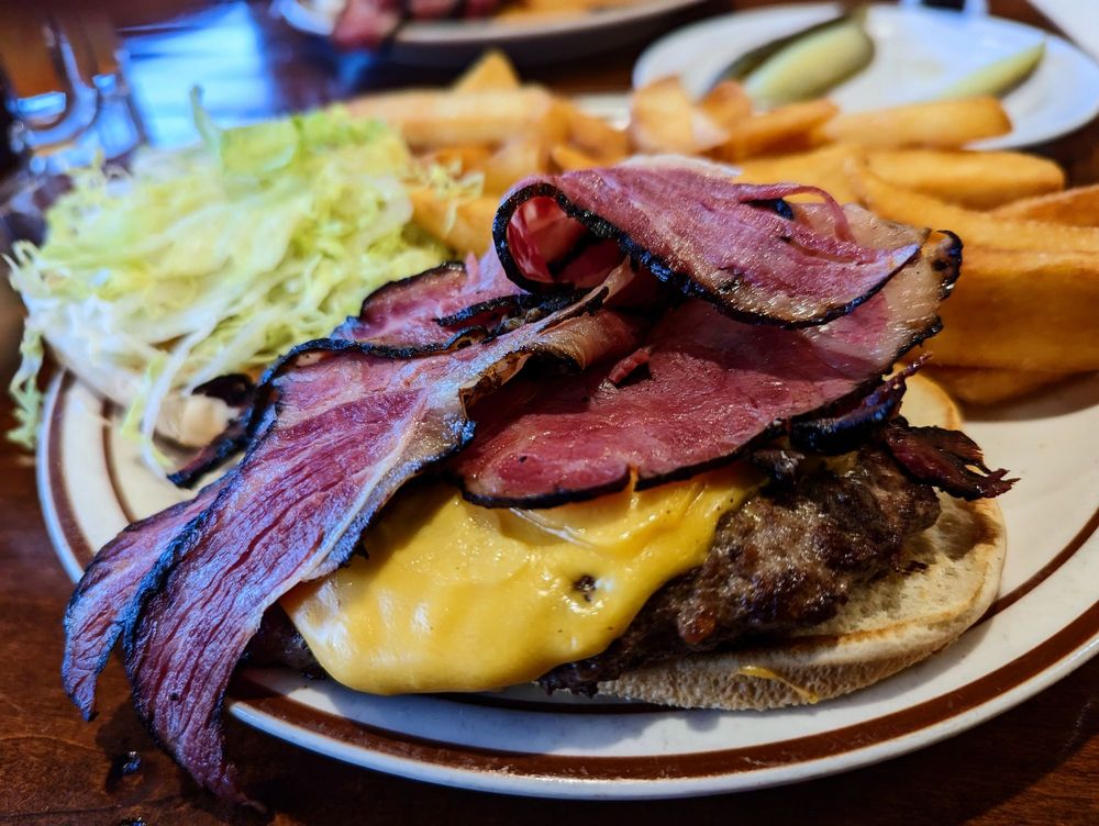 UNCLE BERNIE’S DELI - 261 Photos & 500 Reviews - 17615 Ventura Blvd