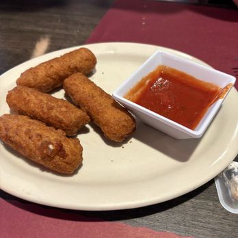 Green Gables - Fried mozzarella sticks - Bars Near Me - New Milford, Pennsylvania Green Gables - Fried mozzarella sticks - Bars Near Me - New Milford, Pennsylvania