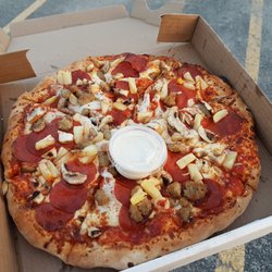 Fantastic Pizza - Mist amazing pizza I've had in a long time! Go for the awesome walk in specials $4.99 for medium pepperoni and only $.50 per topping.