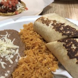 Burrito plate Burrito plate