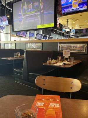 Buffalo Wild Wings by null