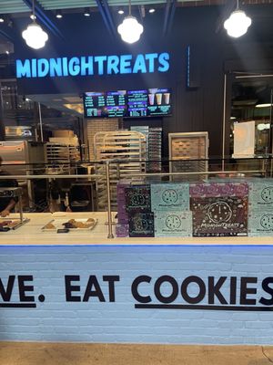 MidnighTreats by null