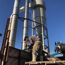 Stronghold Marine Construction - Industrial concrete.