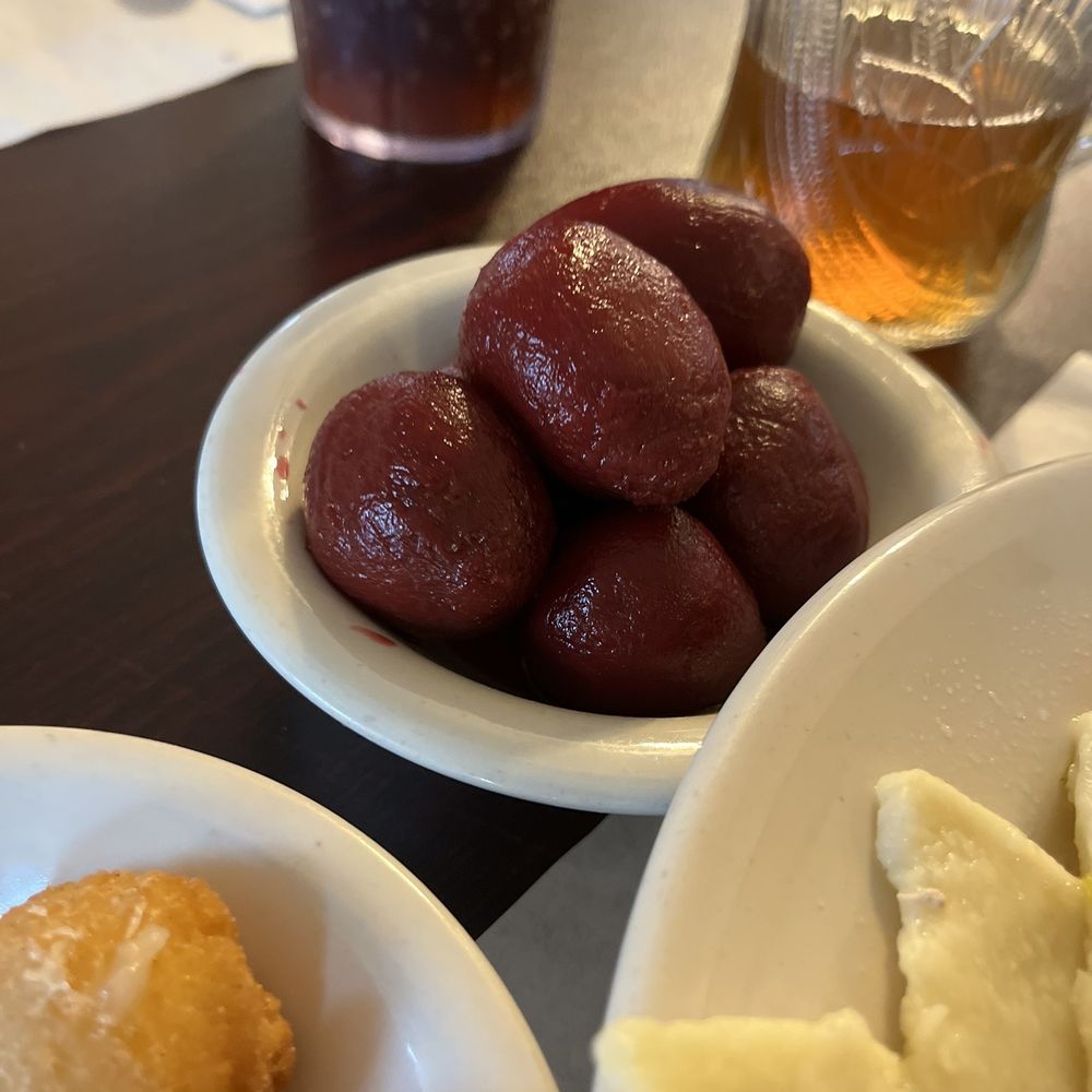 Deitsch Eck - Pickled Beets - American Near Me - Lenhartsville, Pennsylvania Deitsch Eck - Pickled Beets - American Near Me - Lenhartsville, Pennsylvania