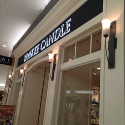 Yankee Candle - Natick Yankee Candle -- Natick Mall : 1245 Worcester Street / Route 9, Natick Storefront