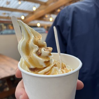 Indigo Cow - Soft serve with brown sugar topping - Ice Cream & Frozen Yogurt Near Me - Seattle, Washington Indigo Cow - Soft serve with brown sugar topping - Ice Cream & Frozen Yogurt Near Me - Seattle, Washington