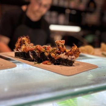 Sushi Song - Sushi Bars Near Me - Miami Beach, Florida