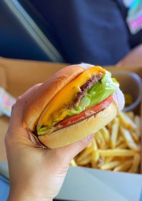 In-N-Out Burger by null