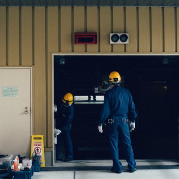 Garage Door Experts - Garage Door Services Near Me - Newton, Massachusetts Garage Door Experts - Garage Door Services Near Me - Newton, Massachusetts