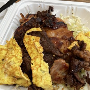 Island Hawaiian BBQ - Small low carb plate (egg, BBQ chicken, BBQ beef) - Hawaiian Near Me - Everett, Washington Island Hawaiian BBQ - Small low carb plate (egg, BBQ chicken, BBQ beef) - Hawaiian Near Me - Everett, Washington